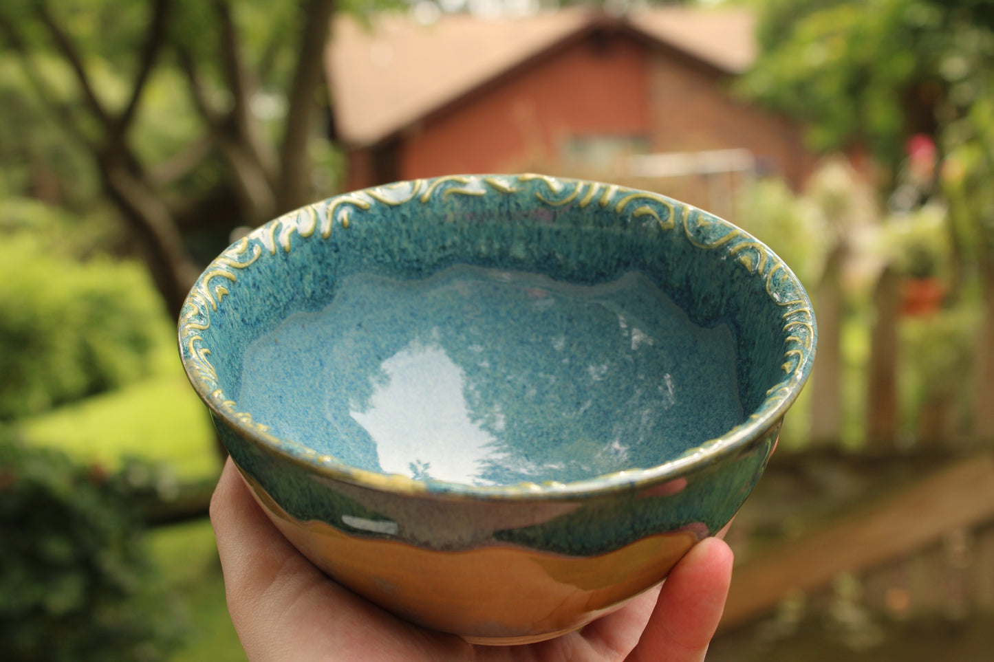 Porcelain Slip Trailed Bowl
