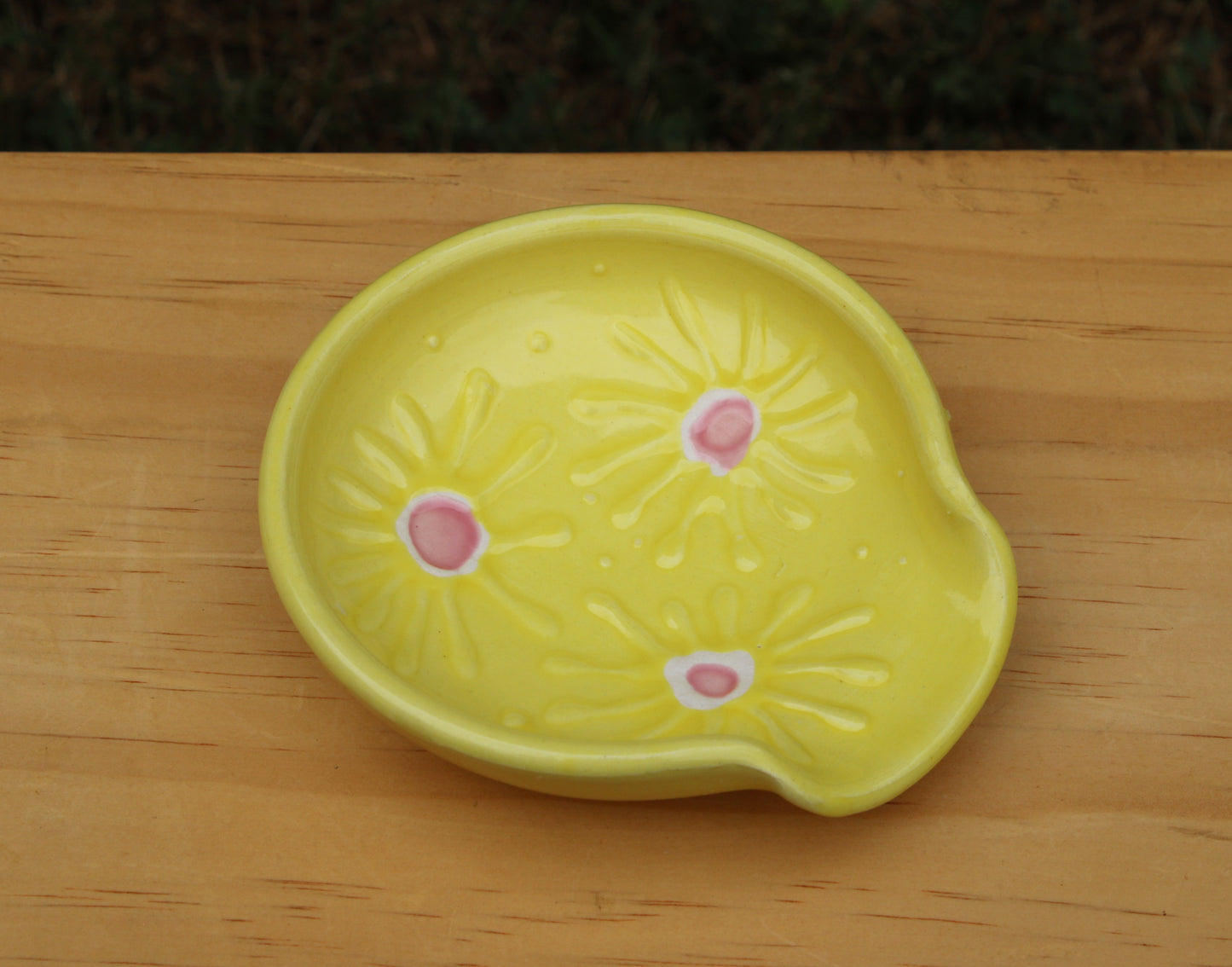 Slip Trailed Spoon Rest 21