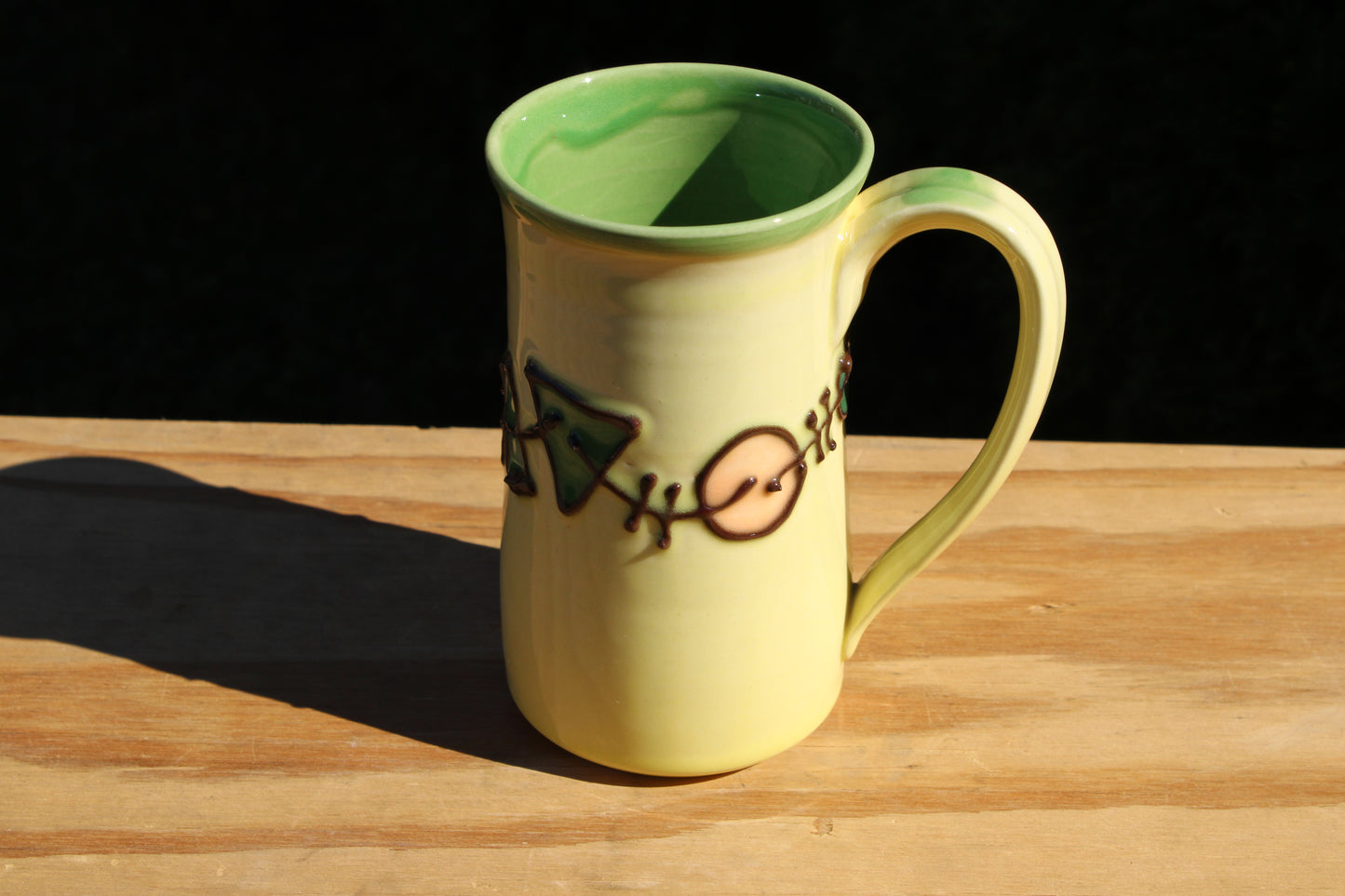 Slip Trailed Mug 72