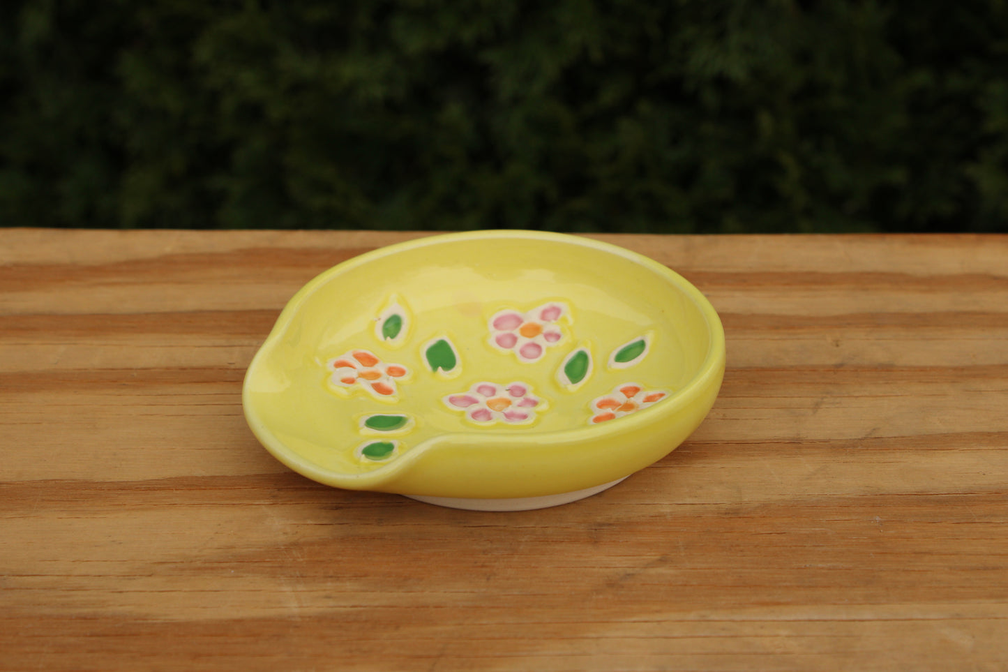 Slip Trailed Spoon Rest 27