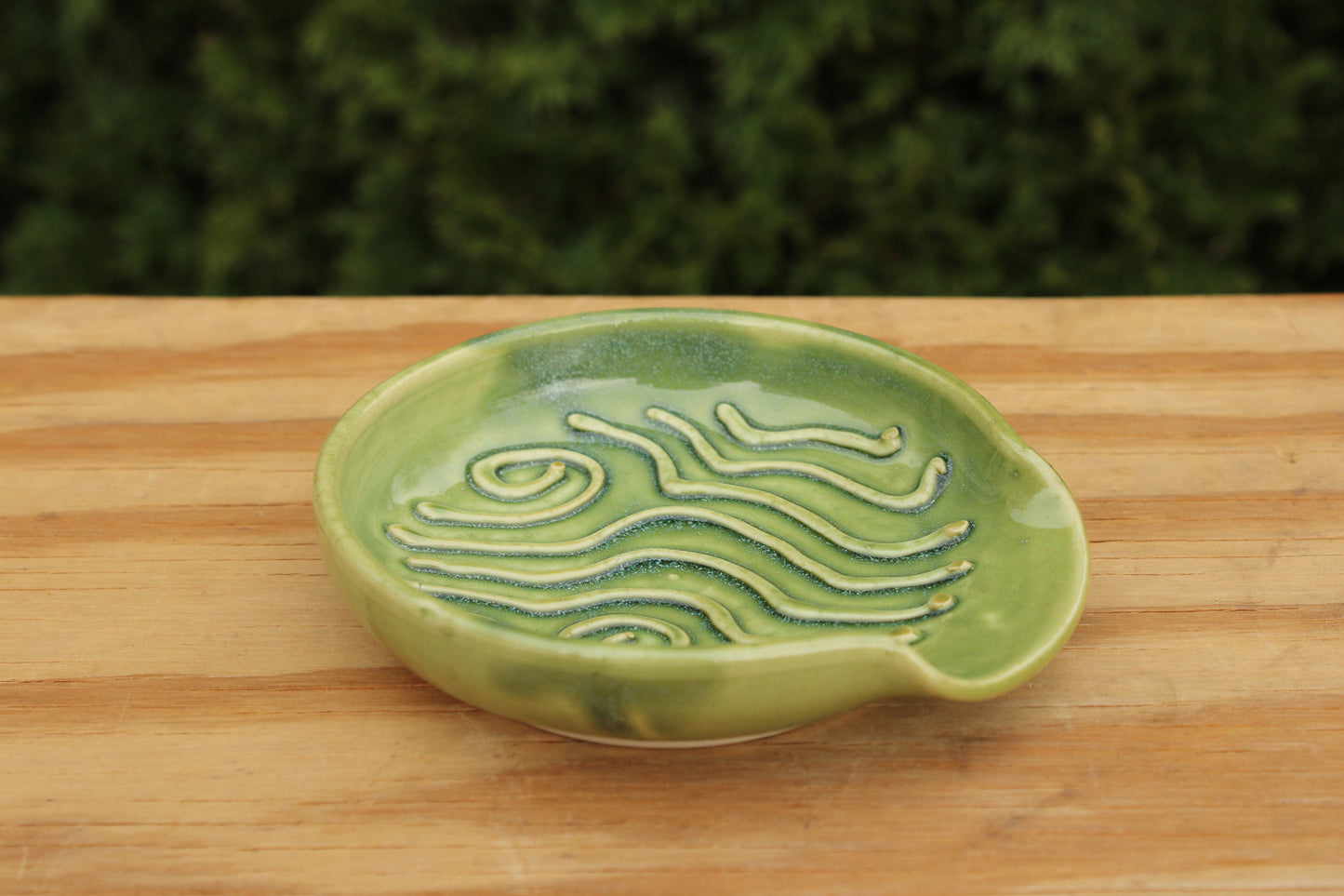 Slip Trailed Spoon Rest 36