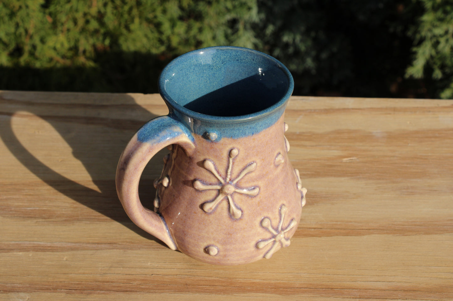 Slip Trailed Mug 136