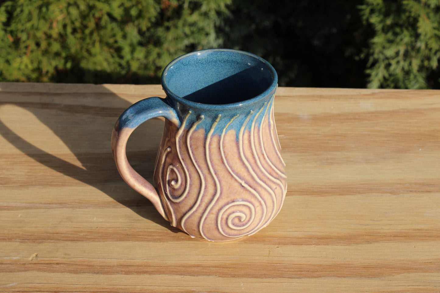 Slip Trailed Mug 118