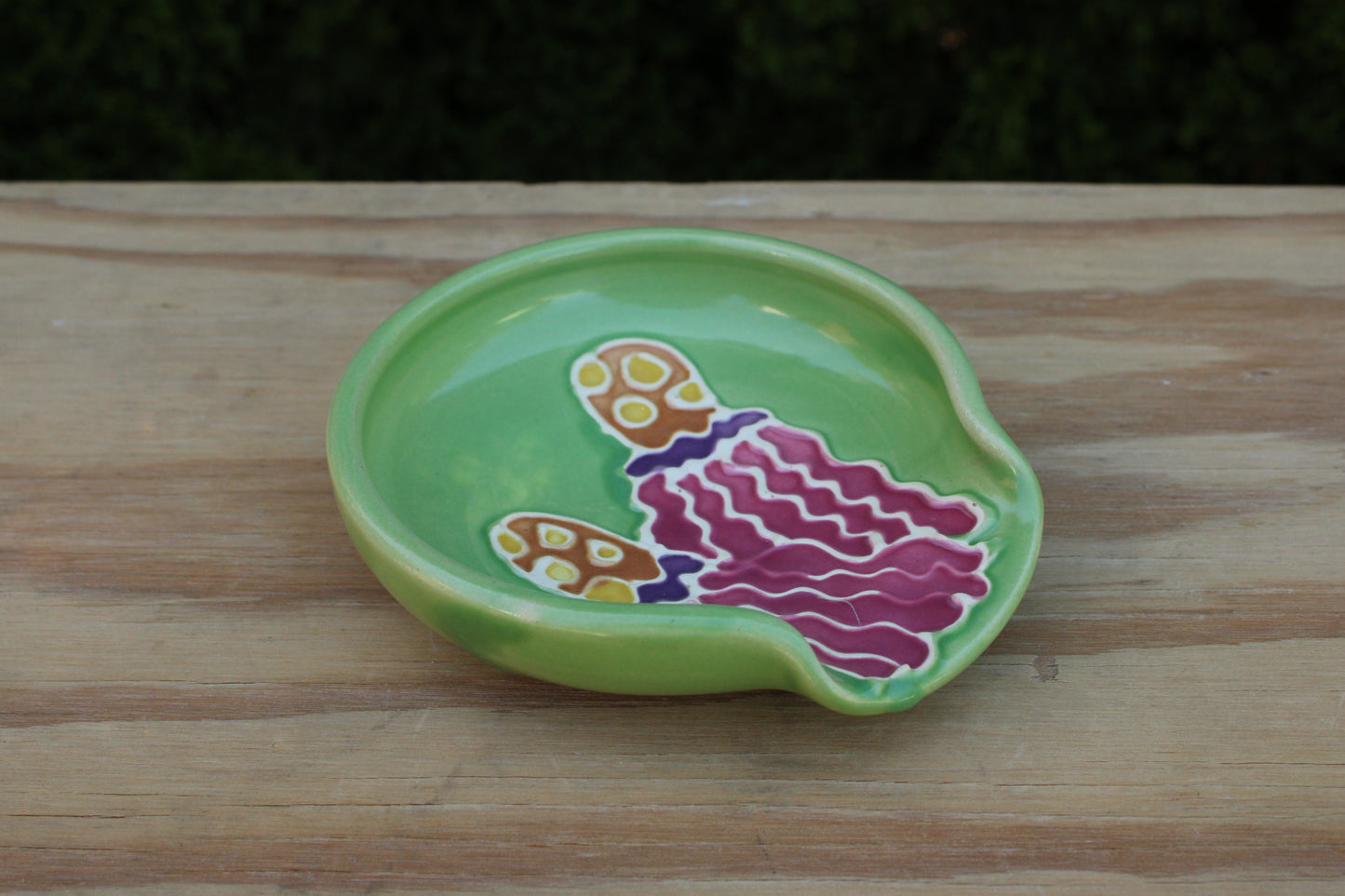 Slip Trailed Spoon Rest 49