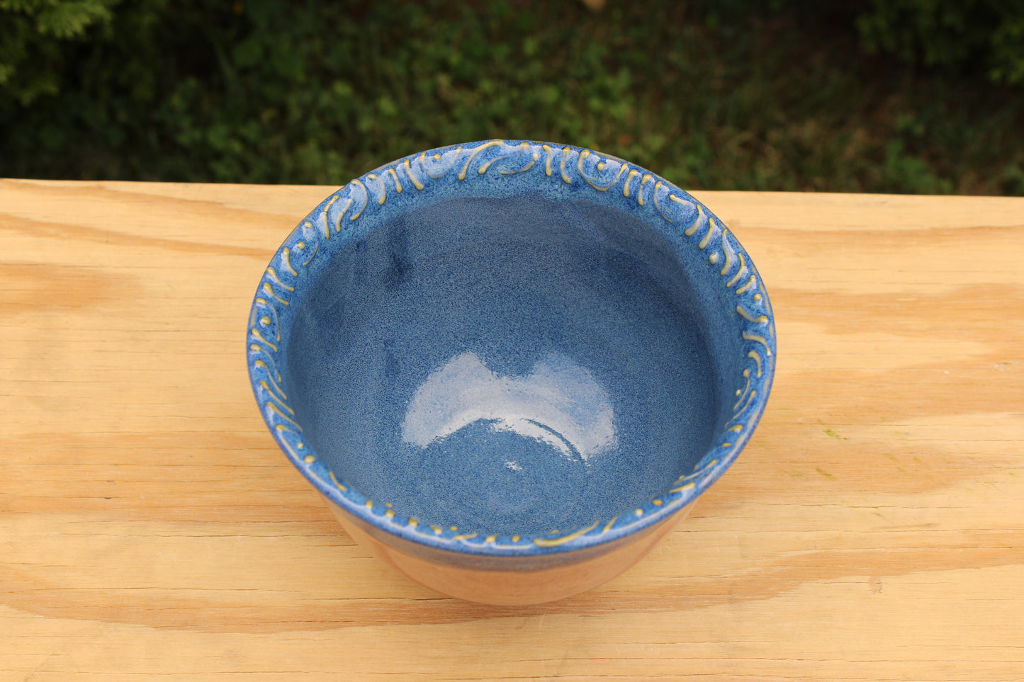Porcelain Slip Trailed Bowl 35