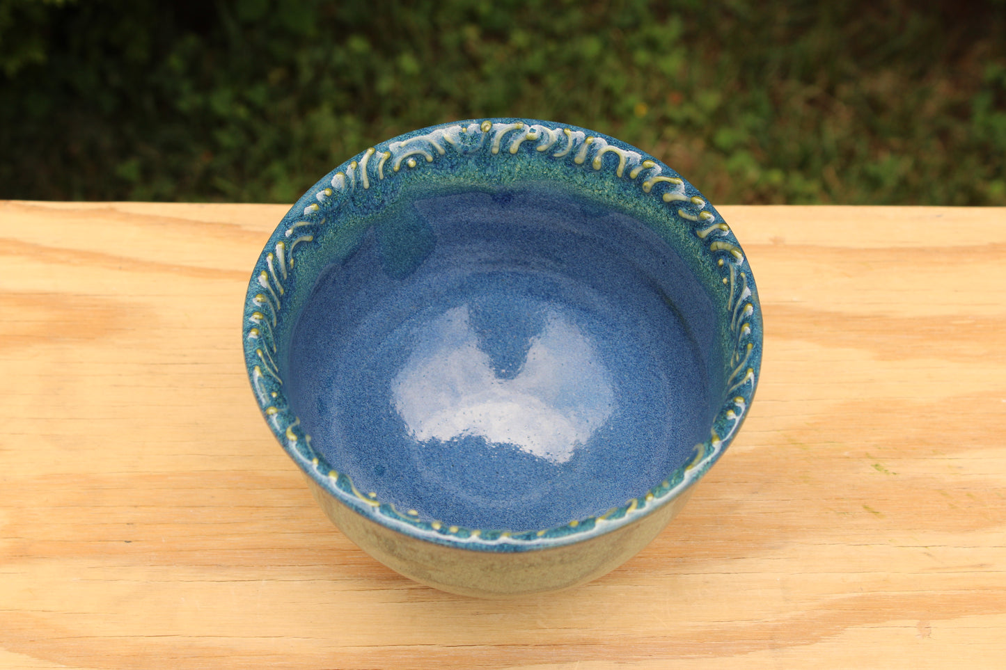 Porcelain Slip Trailed Bowl 32