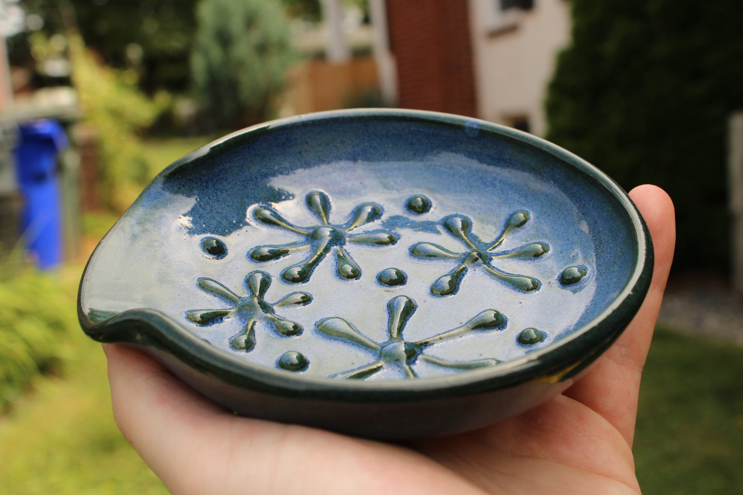 Slip Trailed Spoon Rest 64