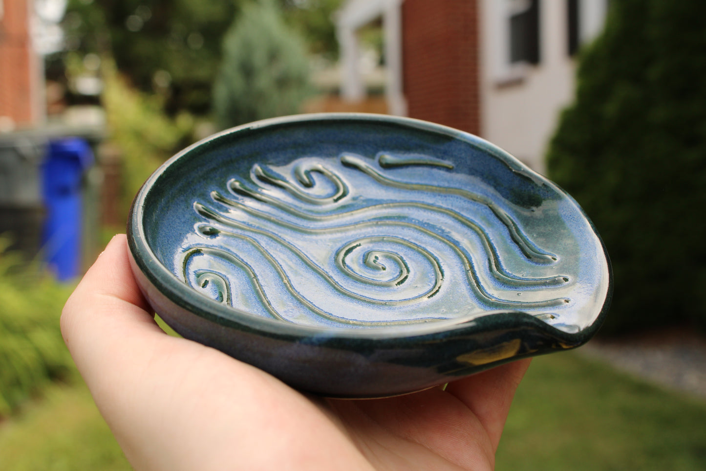Slip Trailed Spoon Rest 60