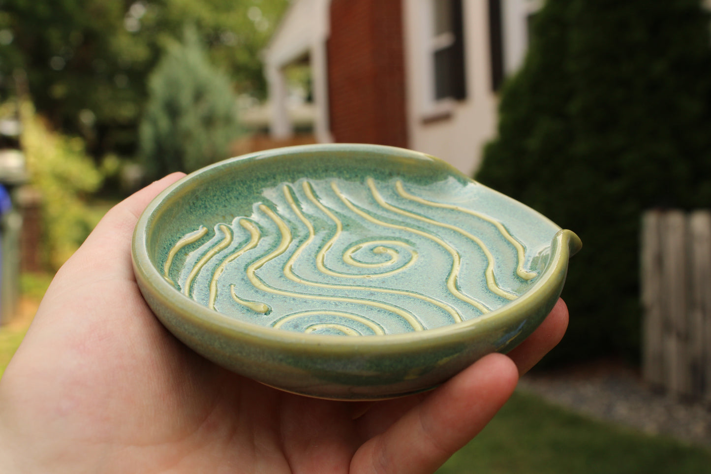 Slip Trailed Spoon Rest 55