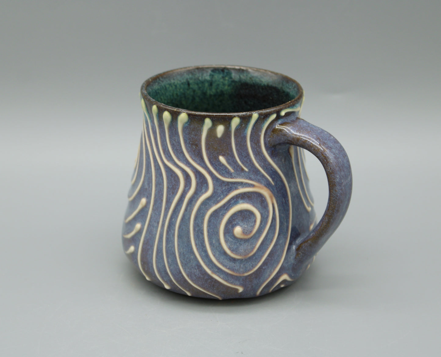 Slip Trailed Mug 8