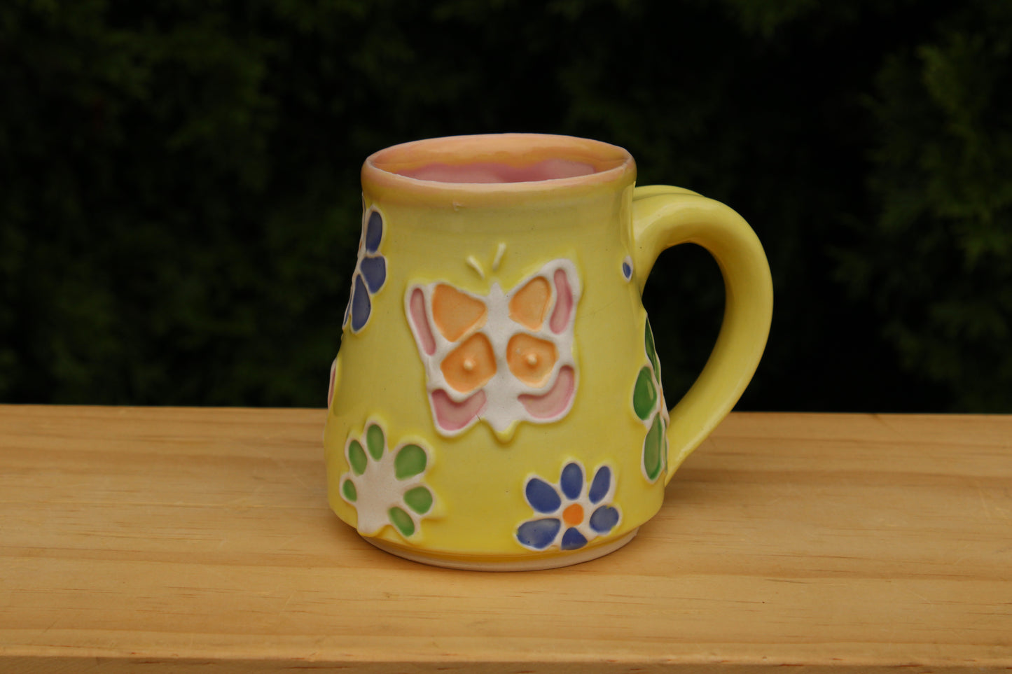 Slip Trailed Mug 40