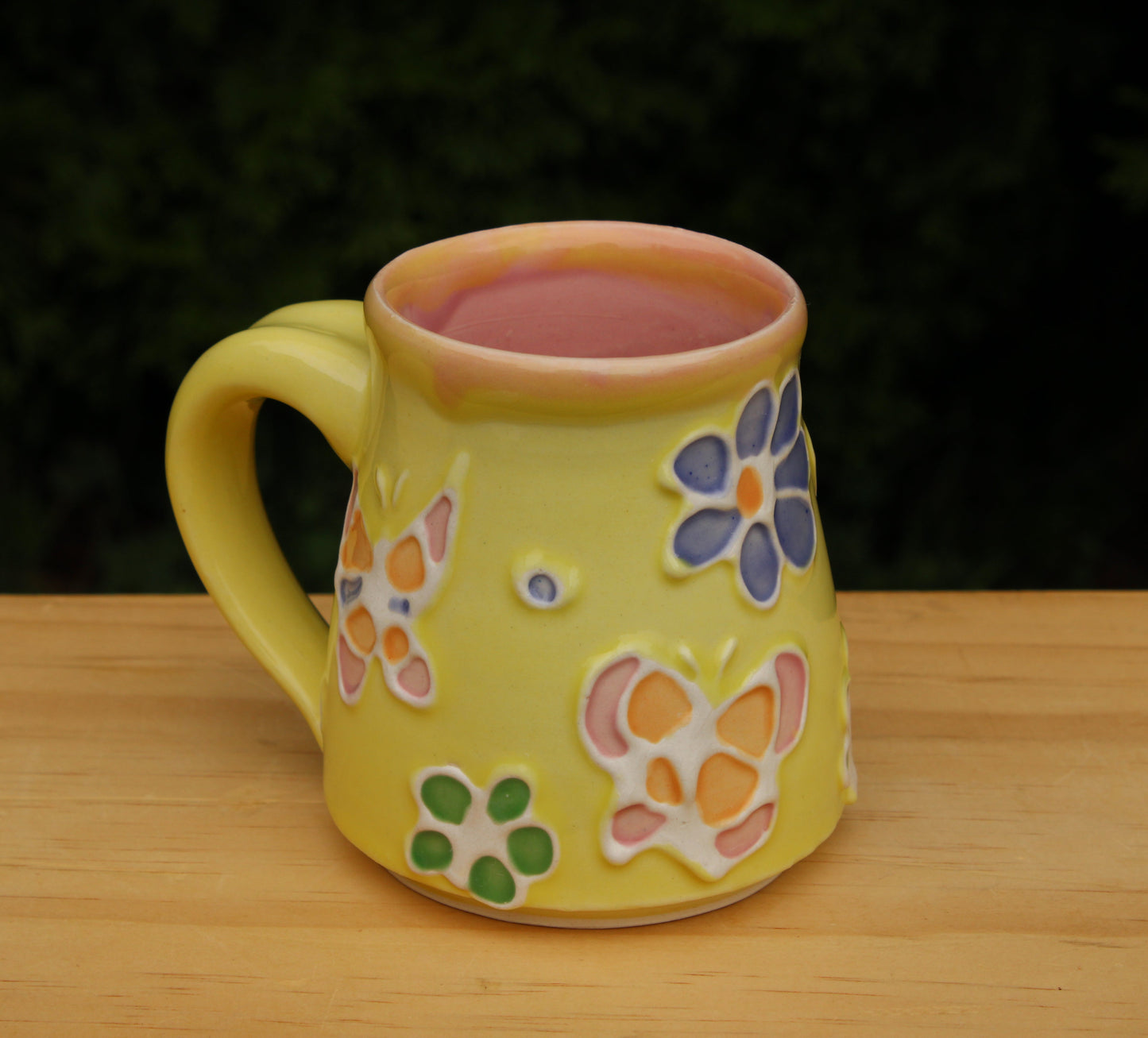 Slip Trailed Mug 40