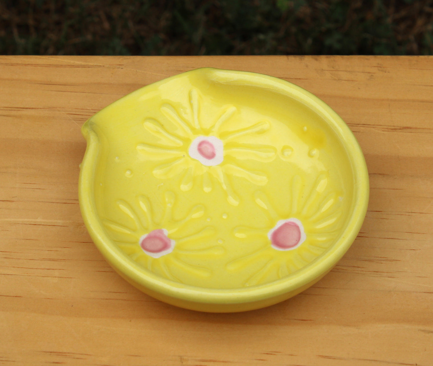 Slip Trailed Spoon Rest 21