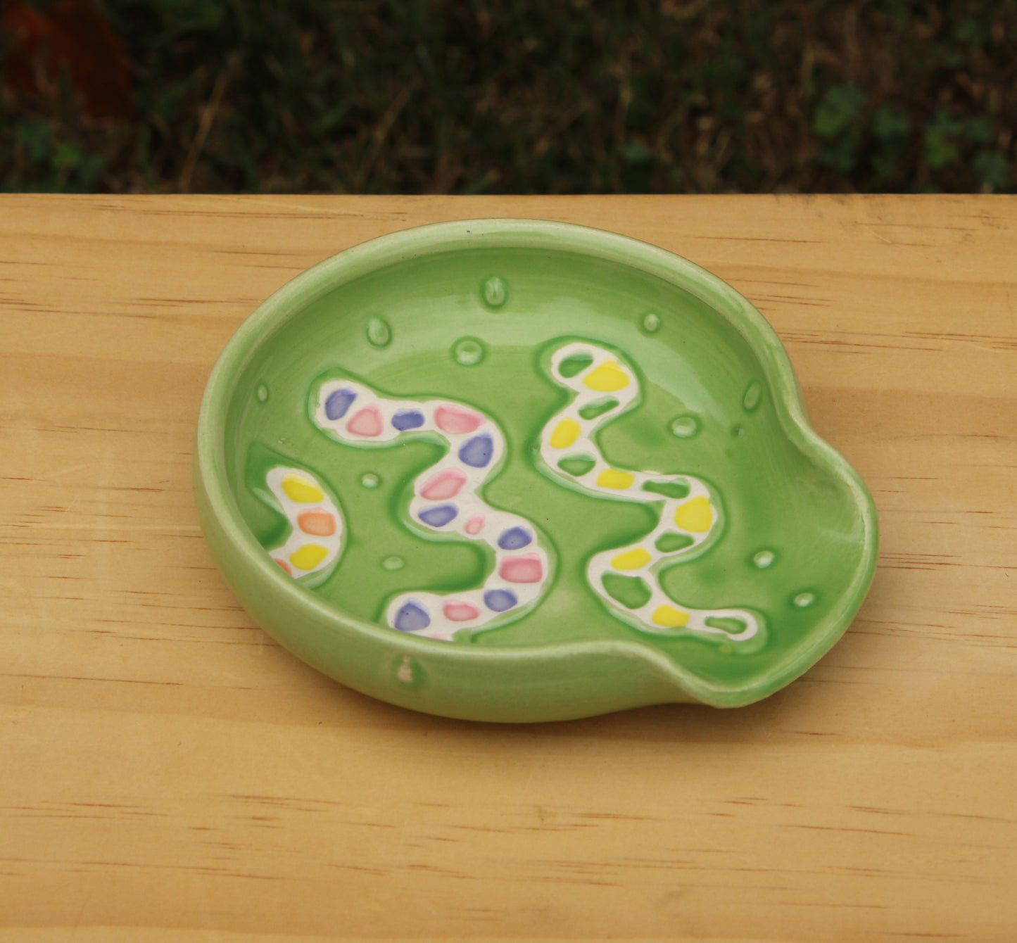 Slip Trailed Spoon Rest 15