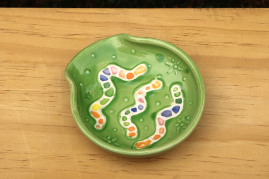 Slip Trailed Spoon Rest 17