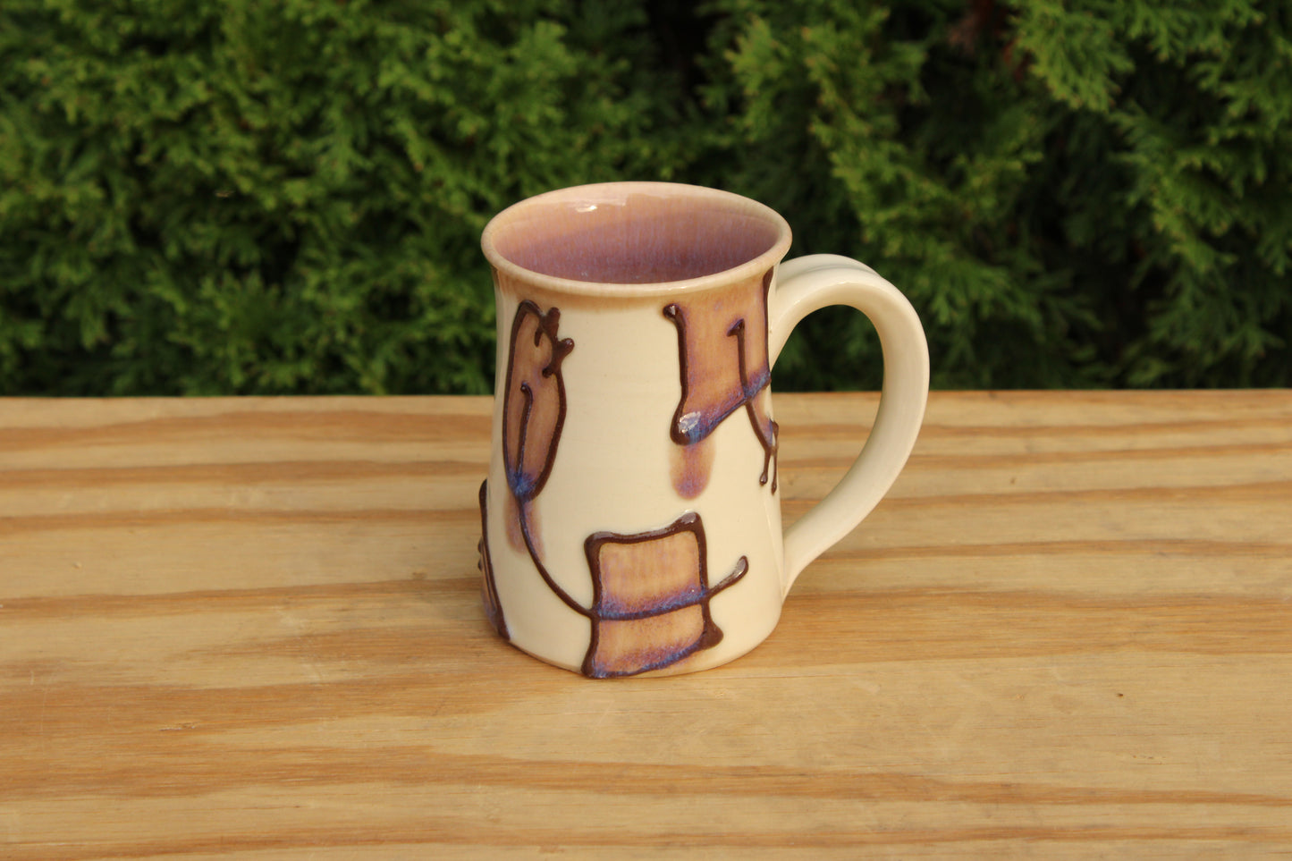 Slip Trailed Mug 60