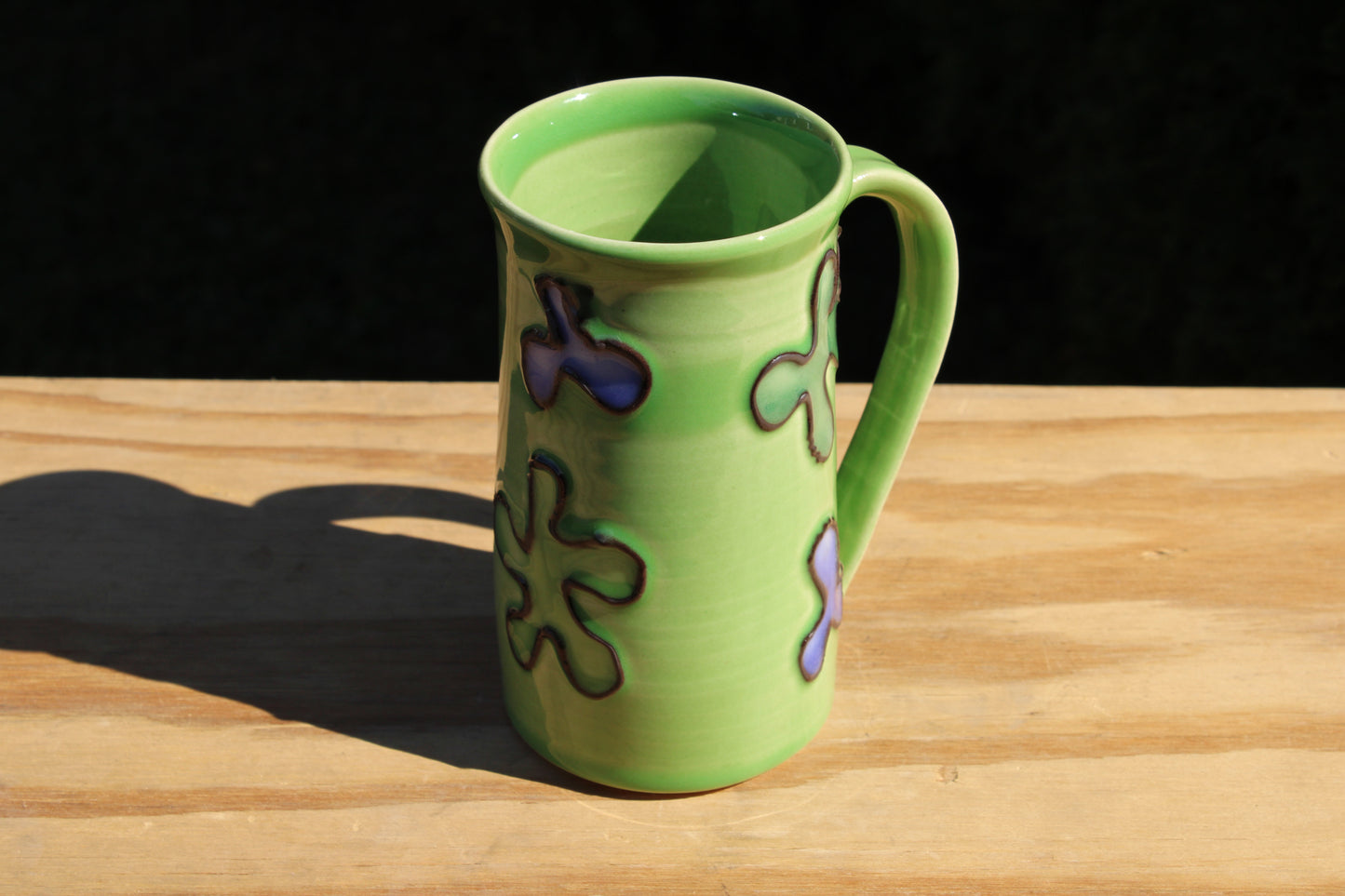 Slip Trailed Mug 75
