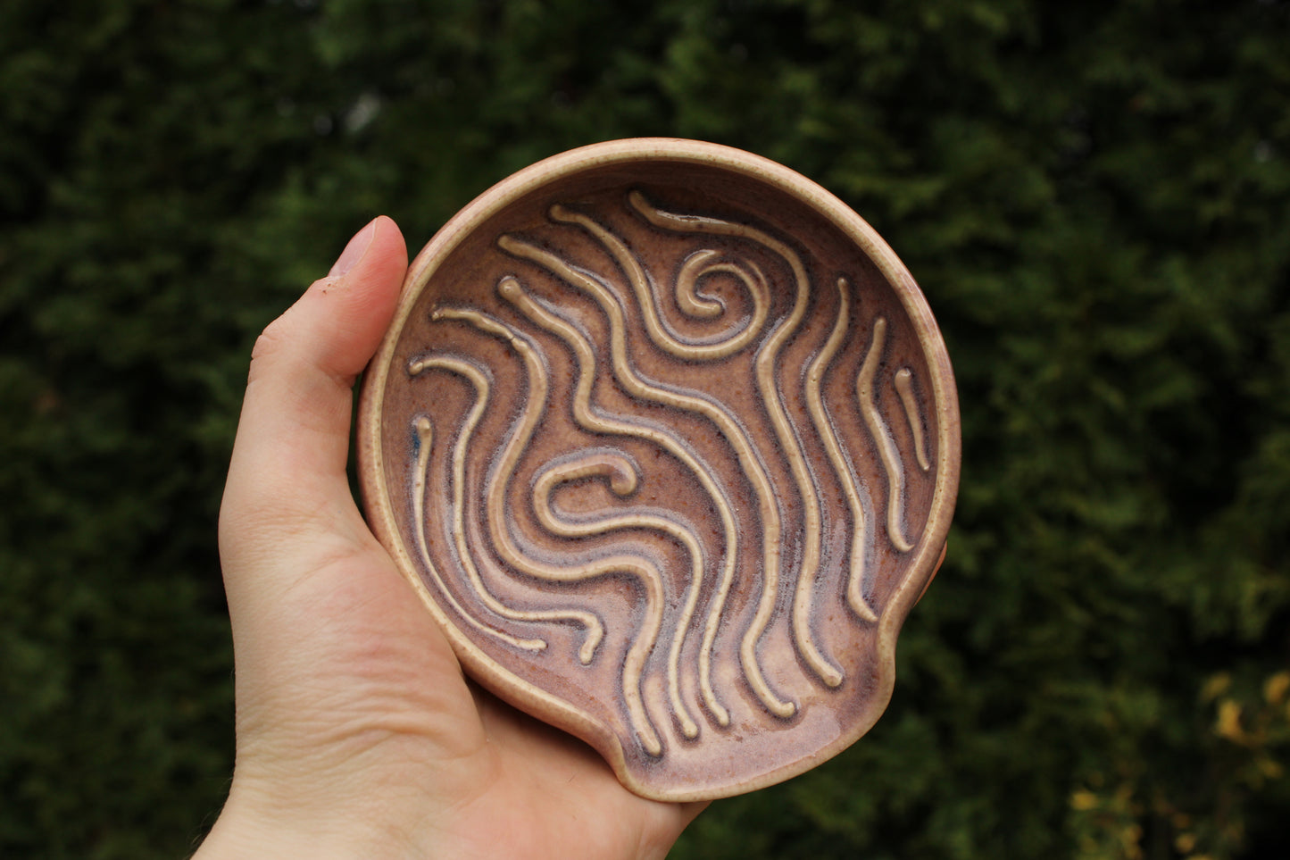 Slip Trailed Spoon Rest 39