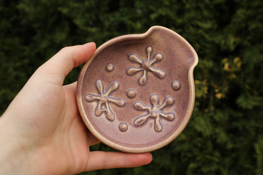 Slip Trailed Spoon Rest 26