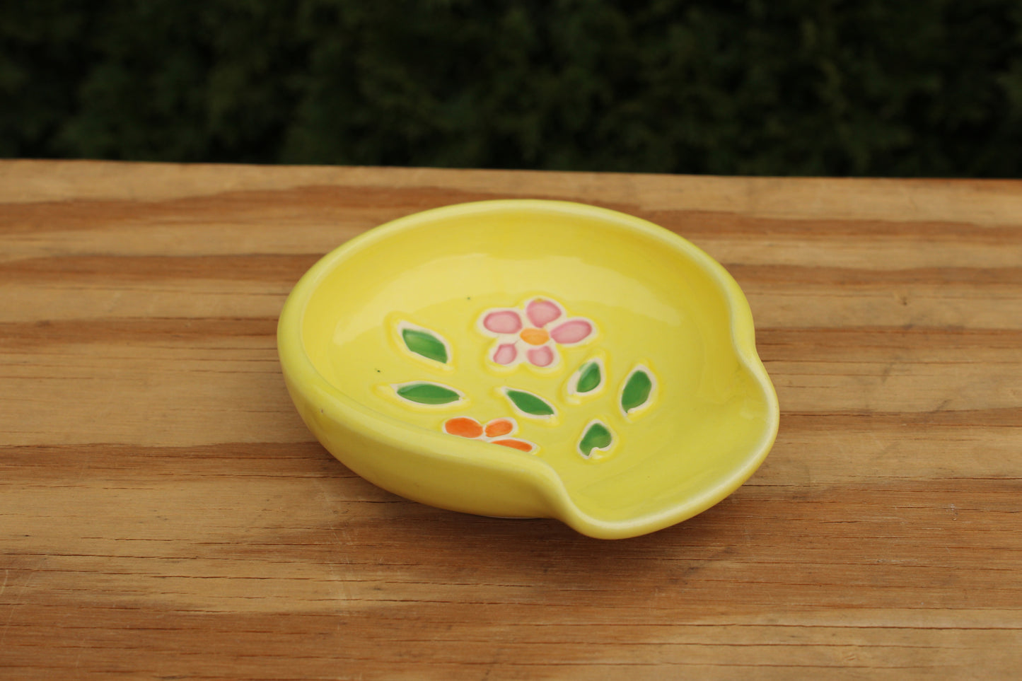 Slip Trailed Spoon Rest 31