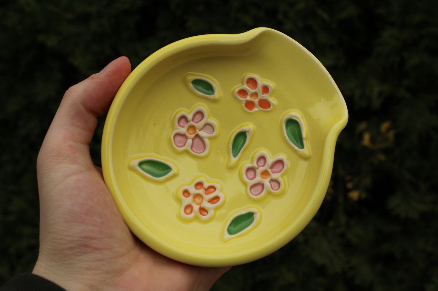 Slip Trailed Spoon Rest 23