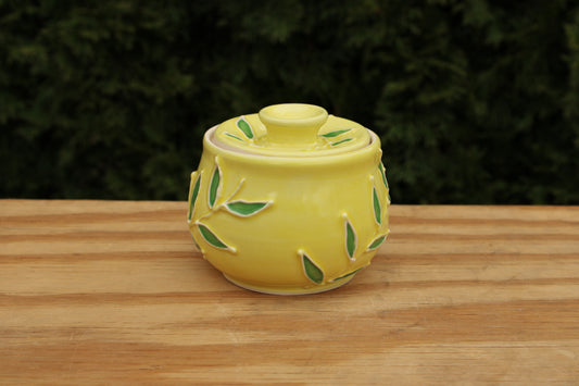 Porcelain Slip-Trailed Jar 7