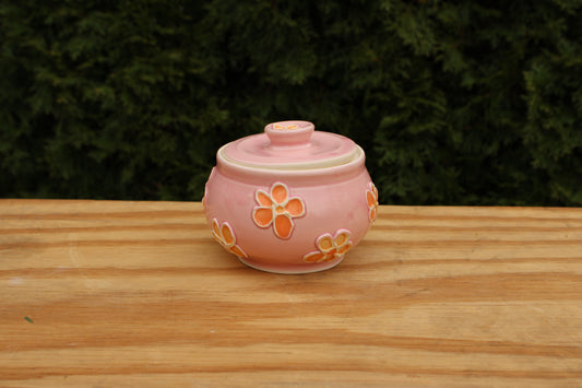 Porcelain Slip-Trailed Jar 5