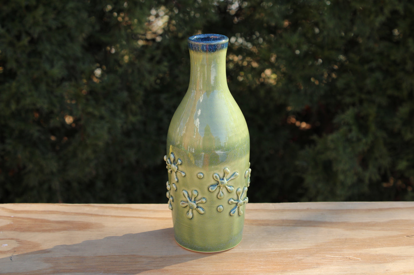 Slip-trailed Bottle 13