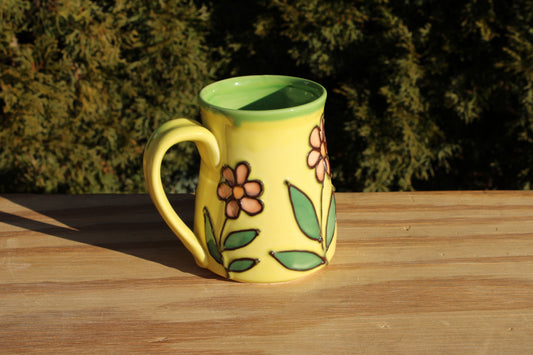 Slip Trailed Mug 96