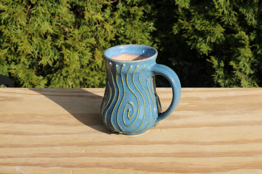 Slip Trailed Mug 117