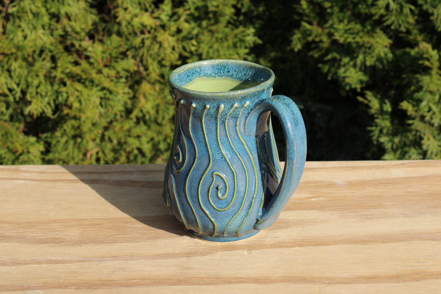 Slip Trailed Mug 131