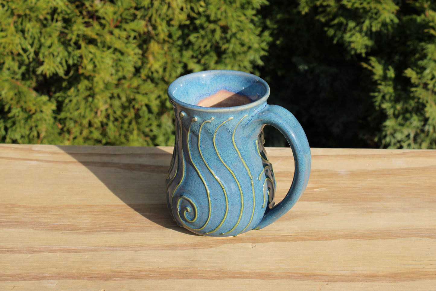 Slip Trailed Mug 130