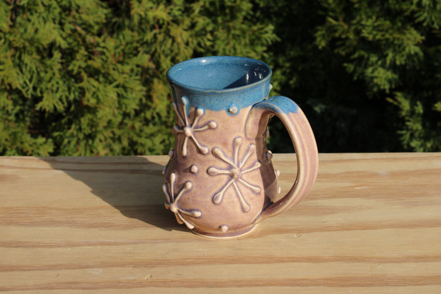 Slip Trailed Mug 135
