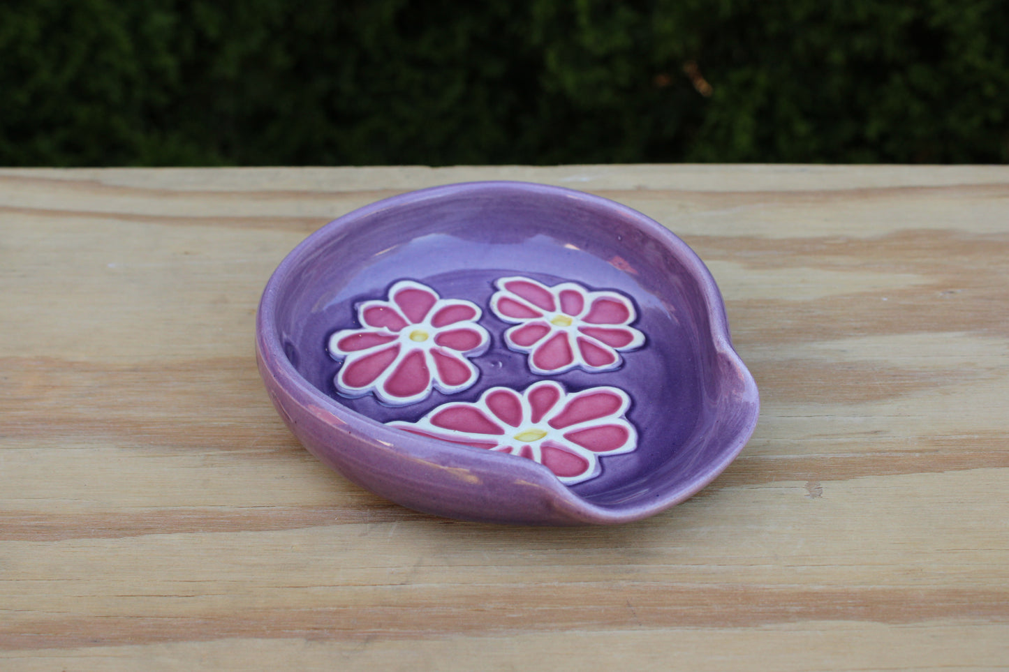 Slip Trailed Spoon Rest 46