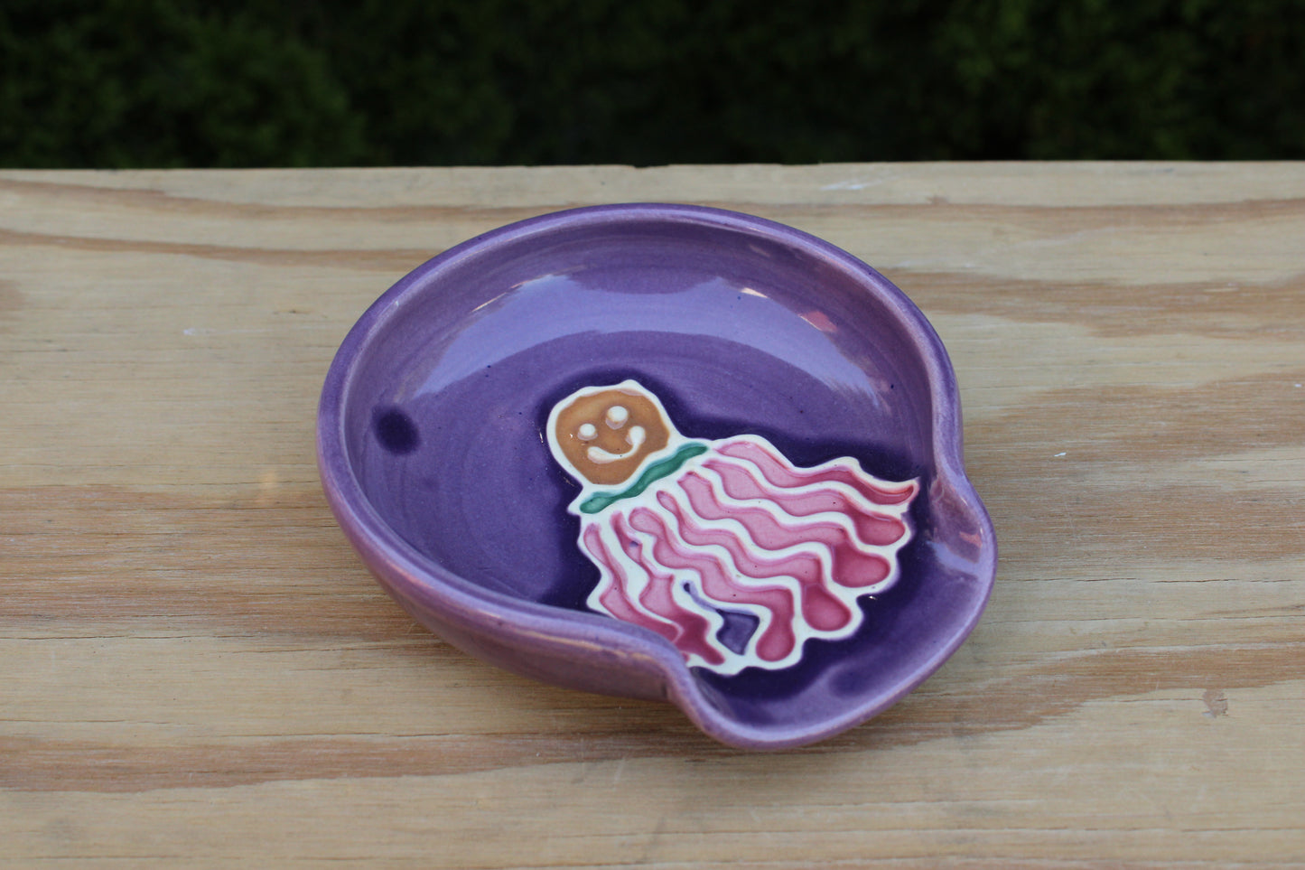 Slip Trailed Spoon Rest 40