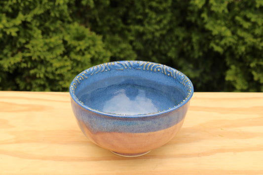 Porcelain Slip Trailed Bowl 28