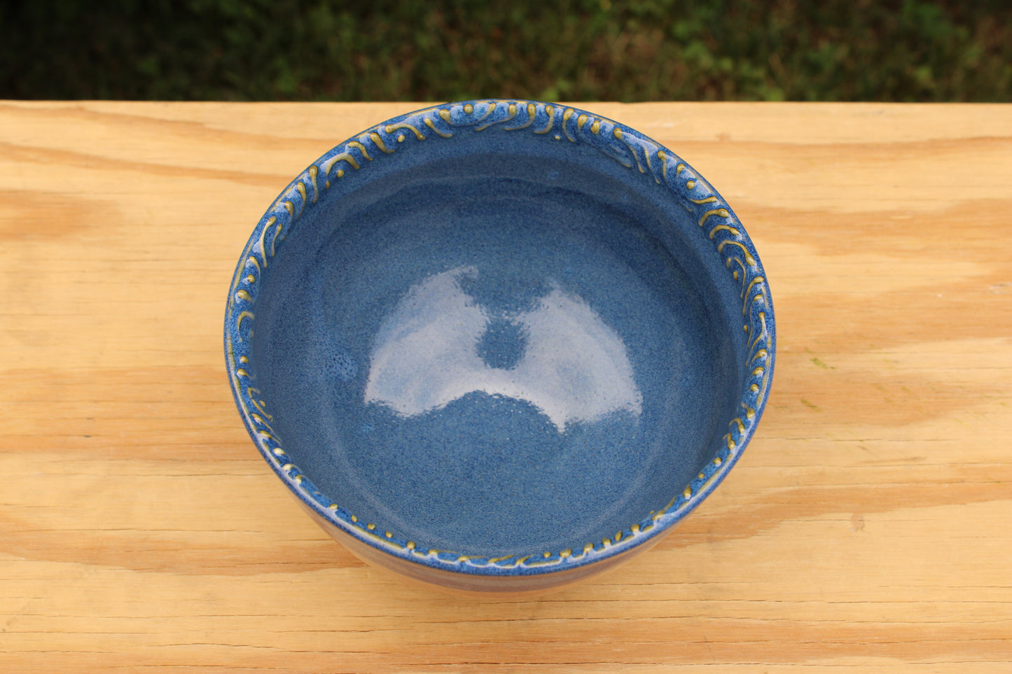 Porcelain Slip Trailed Bowl 28