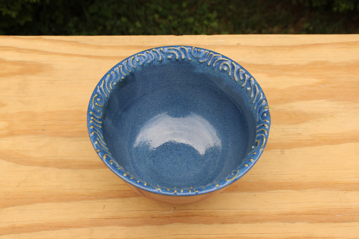 Porcelain Slip Trailed Bowl 30