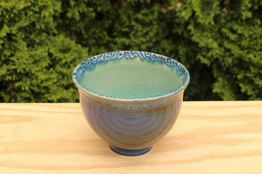 Porcelain Slip Trailed Bowl 33