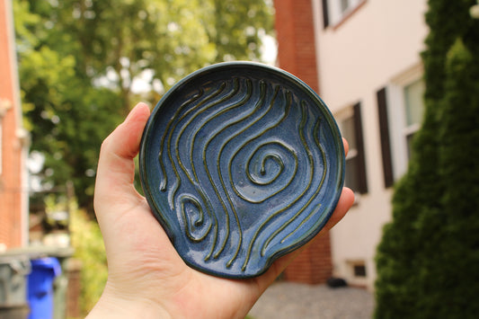 Slip Trailed Spoon Rest 59