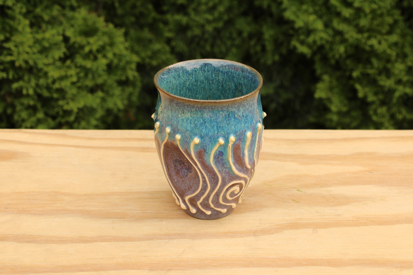 Thumb Cup 37